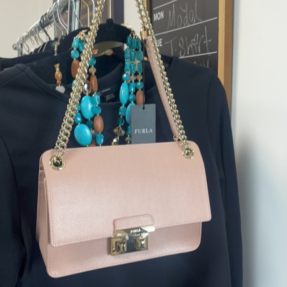 NWT FURLA💗💗🌸 PINK  DESIGNER HANDBAG